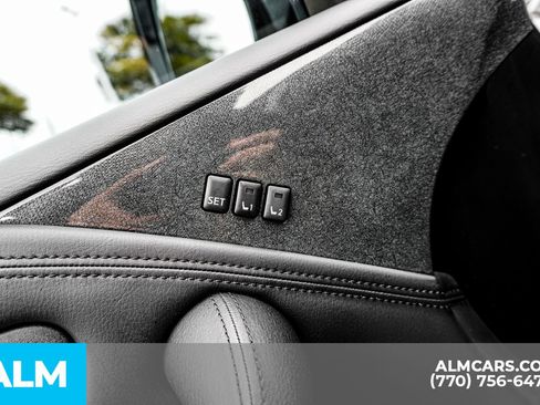 Used 2024 Nissan Armada SL w/ Midnight Edition Package image 57