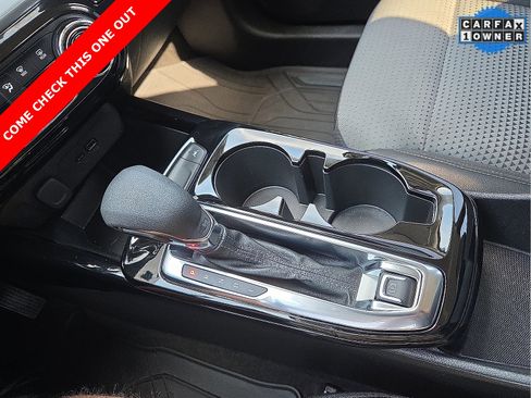 Used 2025 Chevrolet Trax LT w/ Driver Confidence Package image 25