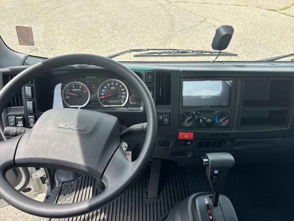 Used 2024 Chevrolet Low Cab Forward 4500 XD RWD image 12