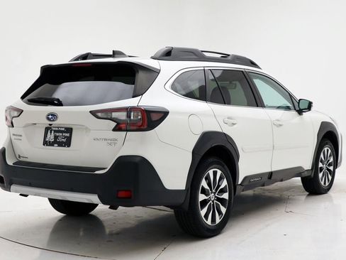 Used 2023 Subaru Outback Limited XT AWD/4WD image 9