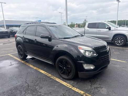 Used 2017 Chevrolet Equinox LT w/ Midnight Edition FWD image 9