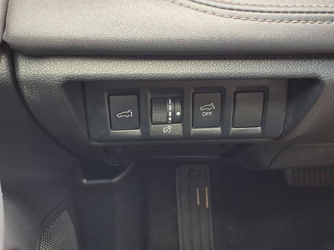 Certified 2024 Subaru Outback Limited AWD/4WD image 9