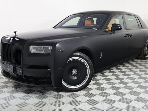 Certified 2024 Rolls-Royce Phantom Extended Wheelbase w/ The Phantom Package image 39