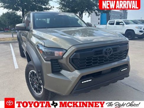 Used 2024 Toyota Tacoma TRD Off-Road w/ TRD Off Road Premium Package AWD/4WD image 1