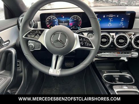 Used 2025 Mercedes-Benz CLA 250 4MATIC image 15