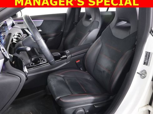 Used 2022 Mercedes-Benz CLA 250 4MATIC image 29
