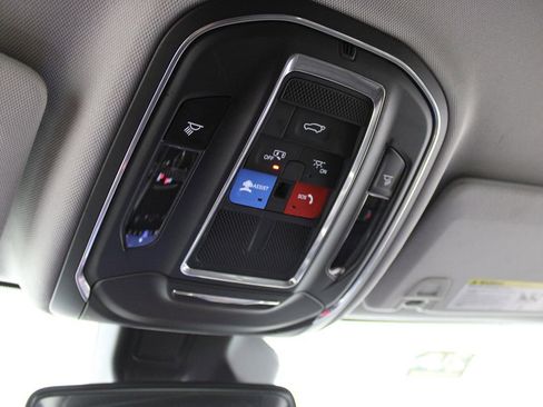 Used 2021 Jeep Grand Cherokee L Limited image 18