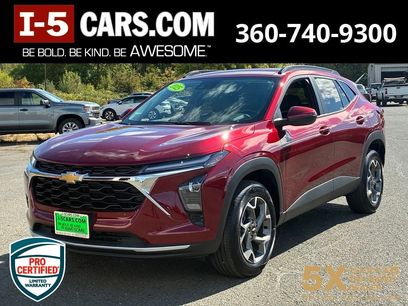 Used 2025 Chevrolet Trax LT w/ Driver Confidence Package