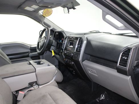 Used 2015 Ford F150 XLT AWD/4WD image 29