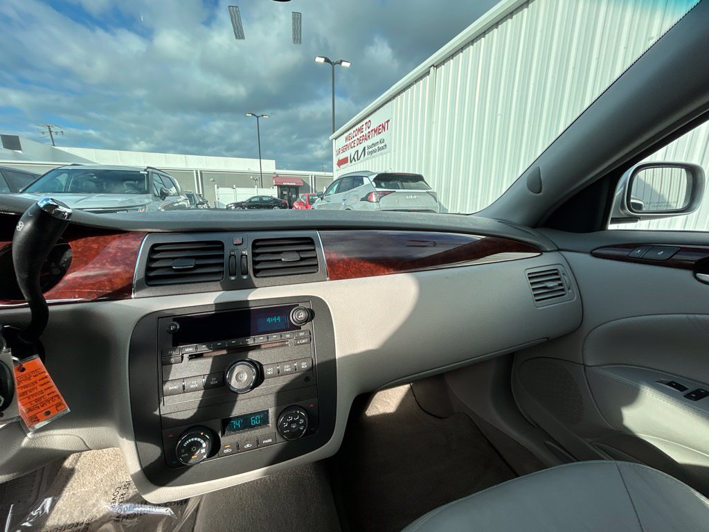 Used 2007 Buick Lucerne CXL w/ Luxury Package FWD image 14