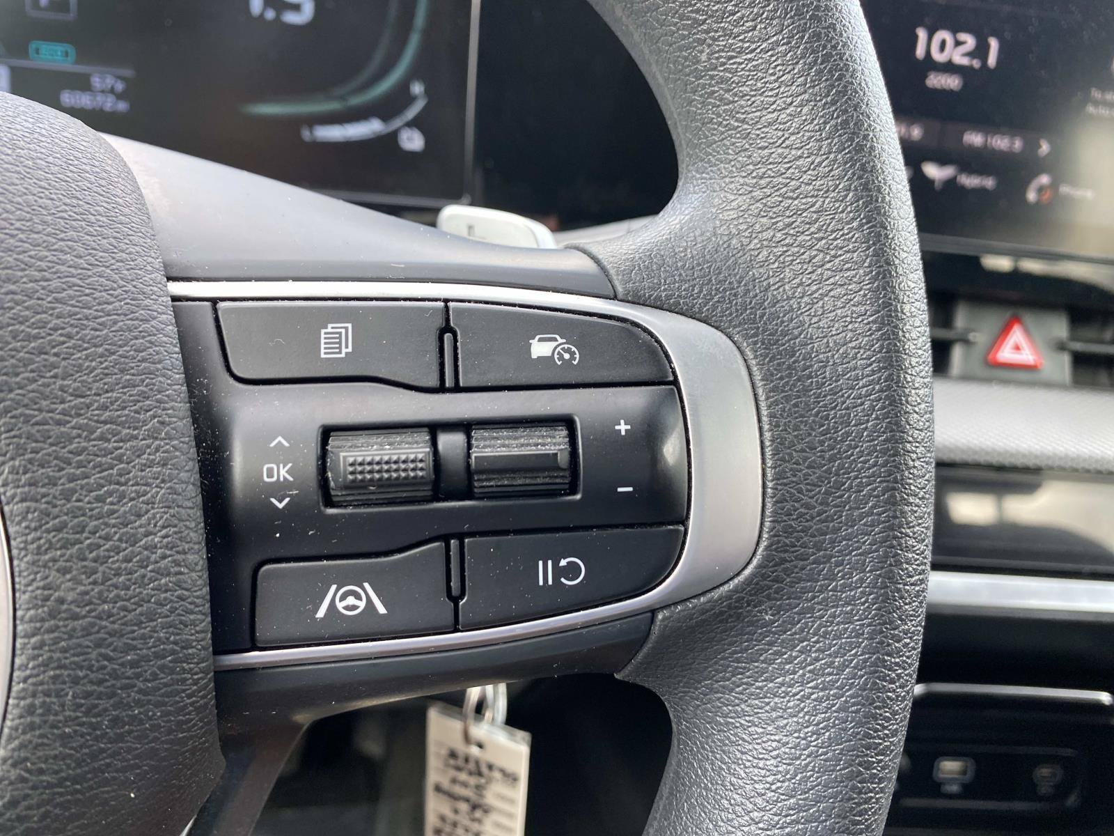 Used 2023 Kia Sportage LX AWD/4WD image 13