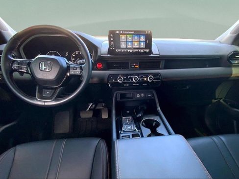 Used 2024 Honda Pilot TrailSport image 16