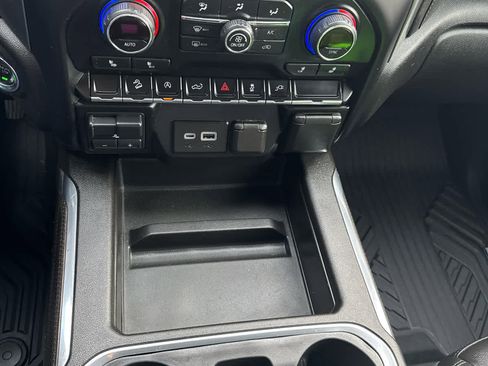 Used 2021 Chevrolet Silverado 1500 LT Trail Boss w/ Convenience Package II image 25