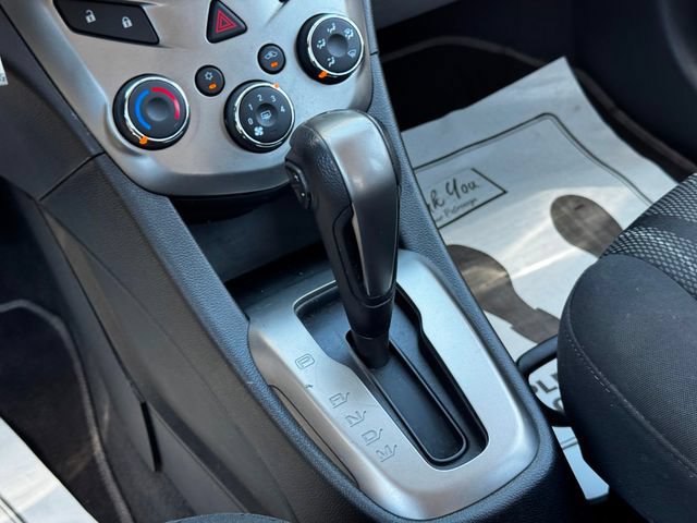 Used 2015 Chevrolet Sonic LT FWD image 31