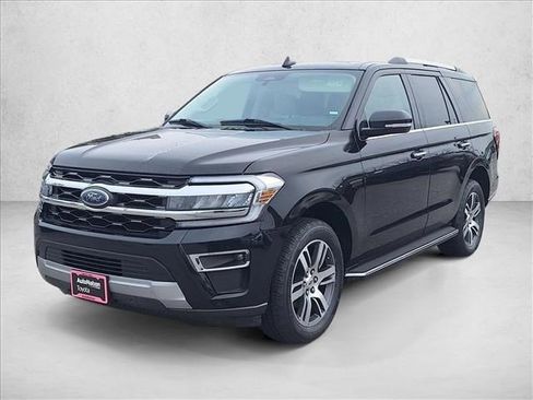 Used 2023 Ford Expedition Limited image 1