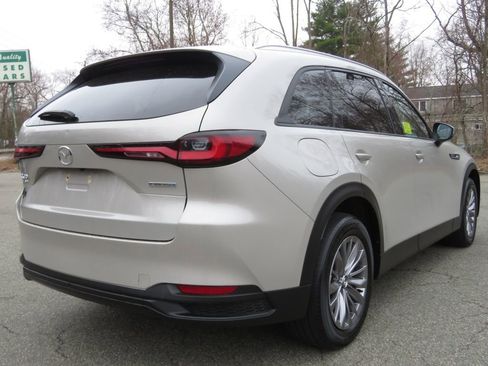 Used 2024 MAZDA CX-90 Plug-In Hybrid w/ Preferred AWD/4WD image 5