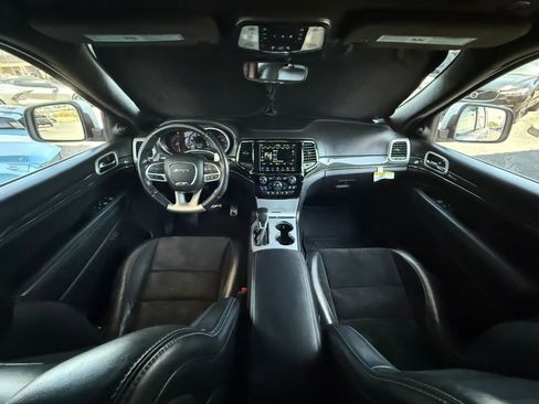 Used 2019 Jeep Grand Cherokee SRT image 47