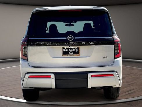 New 2026 Nissan Armada SL w/ Captain's Chari Seat Package AWD/4WD image 4