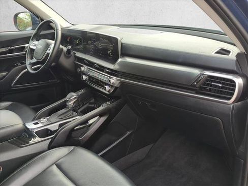 Used 2025 Kia Telluride S AWD/4WD image 24