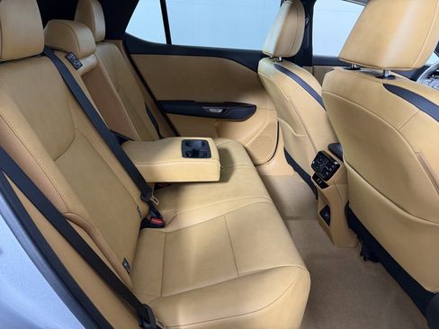 Used 2024 Lexus RZ 300e Premium image 29