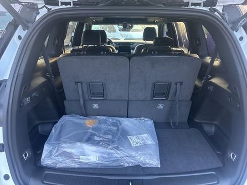 New 2025 Jeep Grand Cherokee L Limited image 16