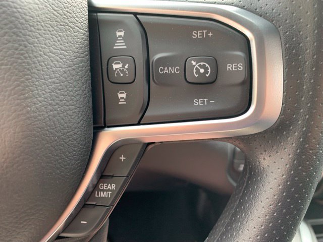 Used 2026 RAM 1500 Express AWD/4WD image 25