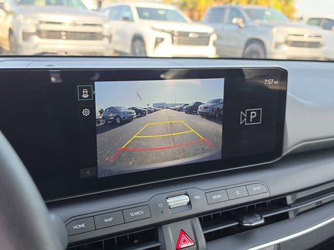 Used 2025 Kia K4 FWD image 23
