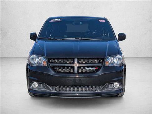 Used 2020 Dodge Grand Caravan GT image 2