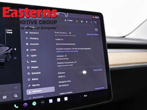 Used 2021 Tesla Model 3 Standard Range Plus image 17