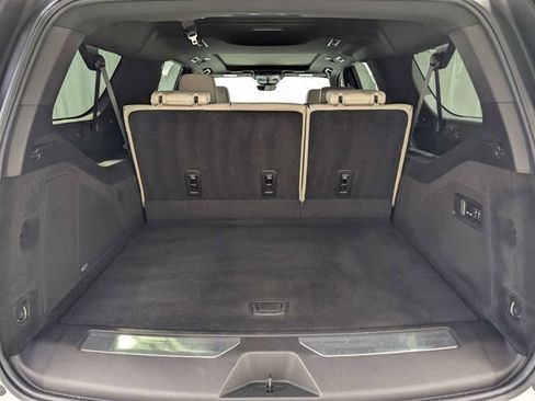 Used 2022 Cadillac Escalade ESV Sport RWD image 31