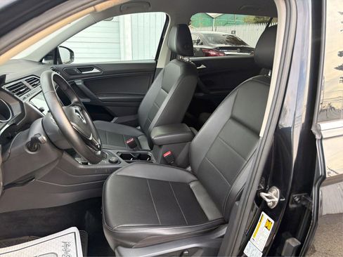 Used 2019 Volkswagen Tiguan SE w/ 3rd Row Seat Package image 11