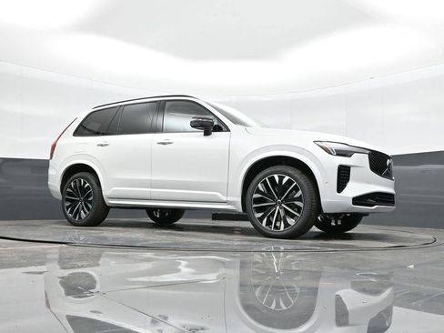 New 2026 Volvo XC90 B6 Ultra w/ Protection Package Premier AWD/4WD image 24