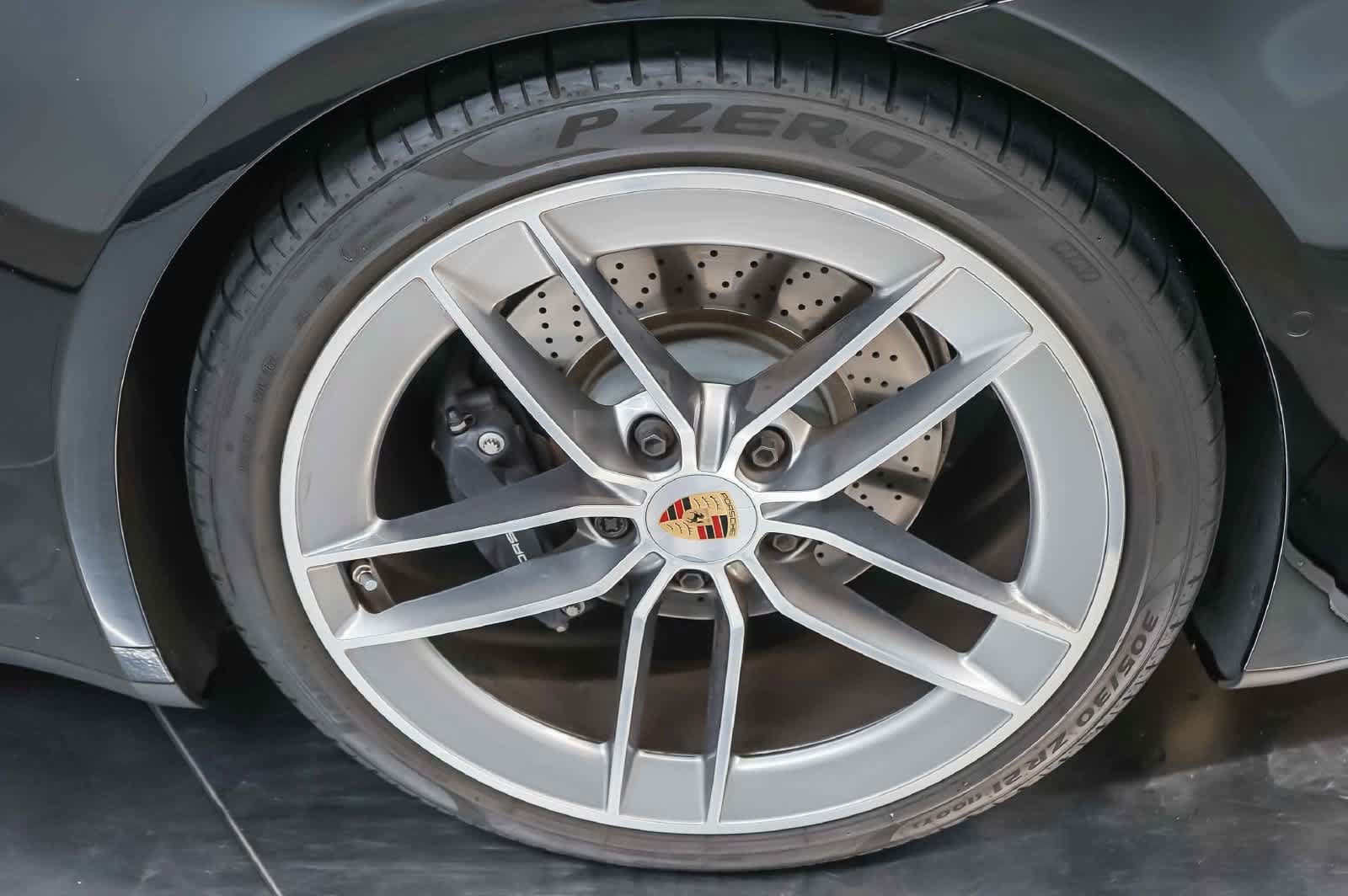 Certified 2025 Porsche 911 Carrera RWD image 13