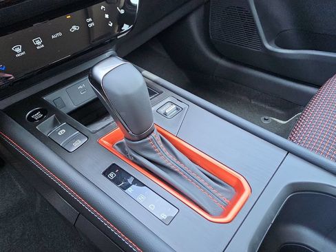 New 2026 Nissan Kicks SR w/ SR Premium Package FWD image 22