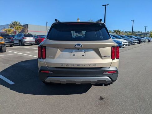 Used 2021 Kia Sorento SX Prestige image 4