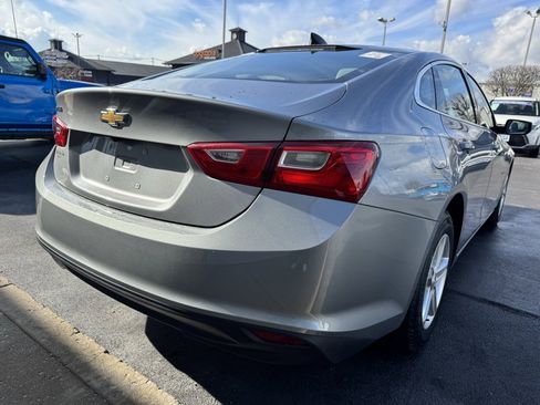 Used 2023 Chevrolet Malibu LS image 4