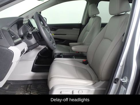 Used 2023 Honda Odyssey EX-L image 10