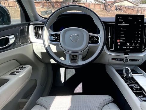 New 2026 Volvo XC60 T8 Ultra w/ Protection Package Premier image 15