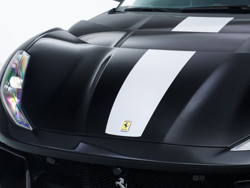 Certified 2022 Ferrari 812 Competizione RWD image 14