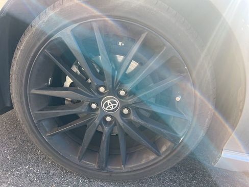 Used 2022 Toyota Camry XSE image 9