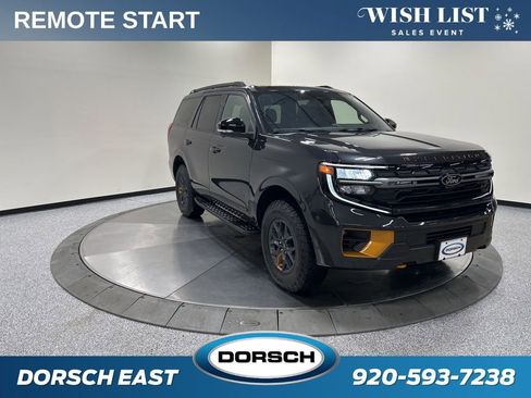 Used 2025 Ford Expedition Tremor image 3