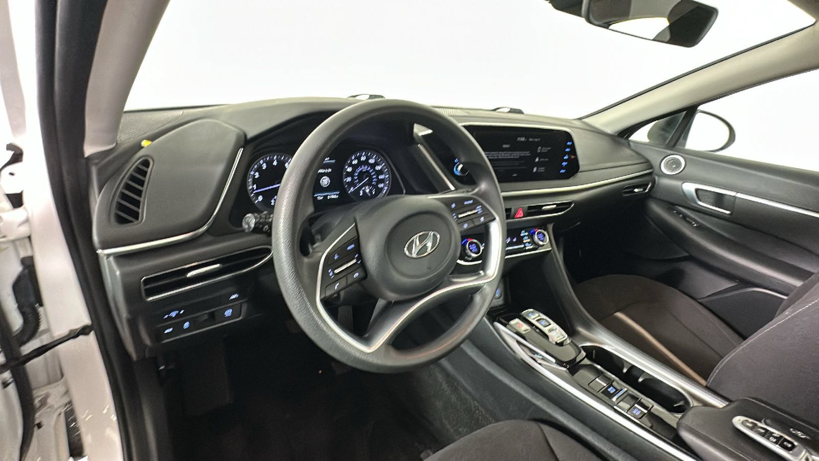 Used 2023 Hyundai Sonata SEL w/ Cargo Package FWD image 16
