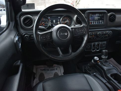 Used 2021 Jeep Wrangler Unlimited Sport image 16
