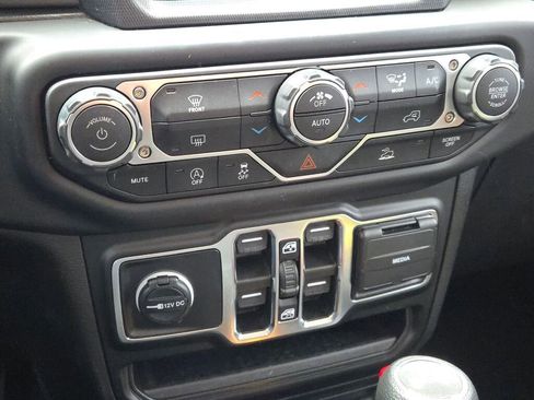 Certified 2023 Jeep Wrangler Unlimited Sport image 26