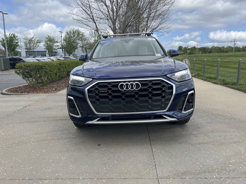 Used 2023 Audi Q5 2.0T Premium Plus w/ Premium Plus Package image 3