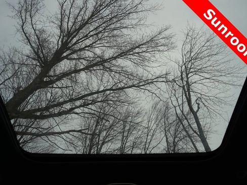 Used 2023 Jeep Grand Cherokee Limited w/ Luxury Tech Group II image 33