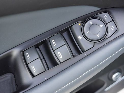 Certified 2023 Buick Enclave Essence image 23