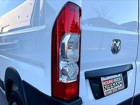 Used 2023 RAM ProMaster 2500 w/ Convenience Group image 28