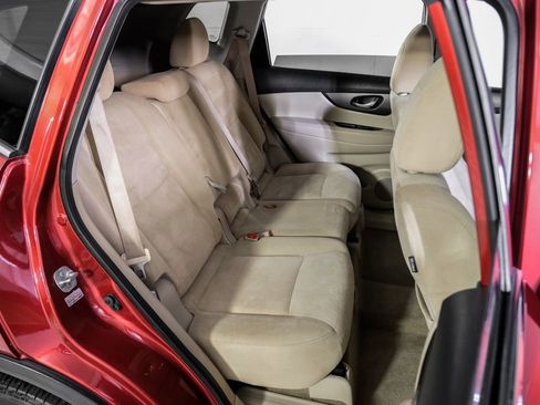 Used 2015 Nissan Rogue SV image 36