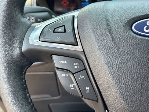 Used 2022 Ford Edge SEL w/ Sport Appearance Package AWD/4WD image 27